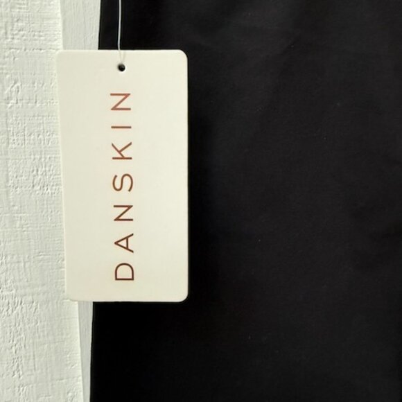 Danskin Ankle Legging - new with tags, Large - Picture 2 of 8